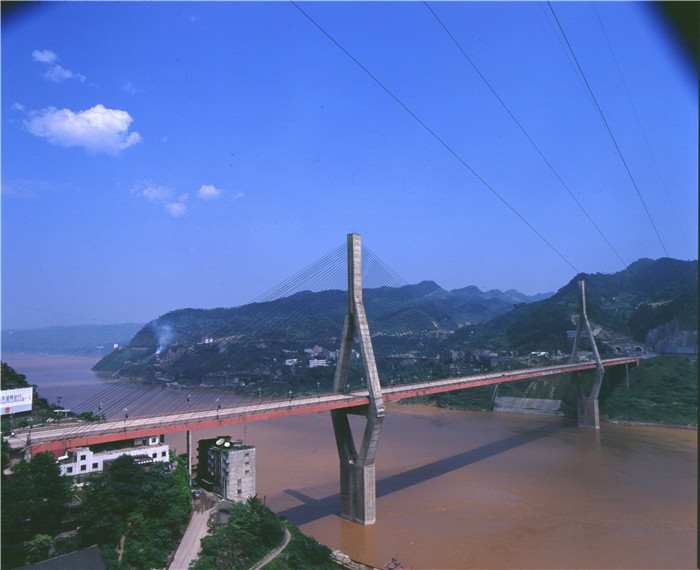 重慶涪陵長(zhǎng)江大橋